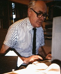 James White, (c) Frank Borsch James White, (c) Frank Borsch