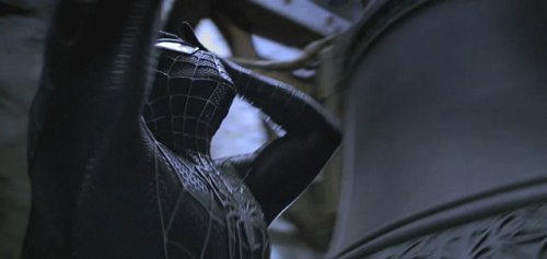 Das schwarze Kostüm Das schwarze Kostüm