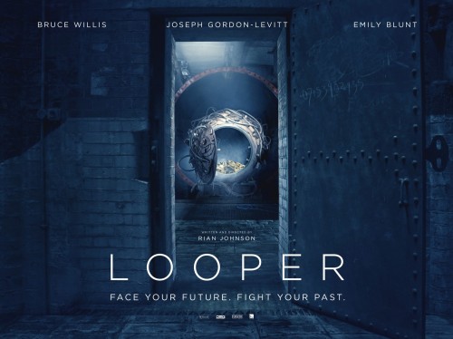 Poster zu Looper (2012)